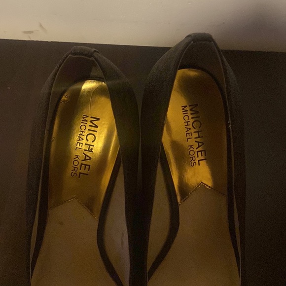 Michael KORS MEG  MK Signature PVC Peep Toe Wedges - Picture 5 of 11